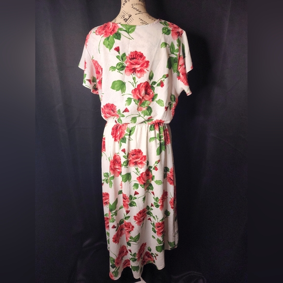 Scobe Dress - Picture 5 of 7